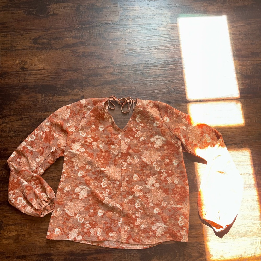 Buckle Orange Floral Blouse